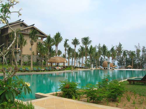 武漢恒溫游泳池水處理的方法